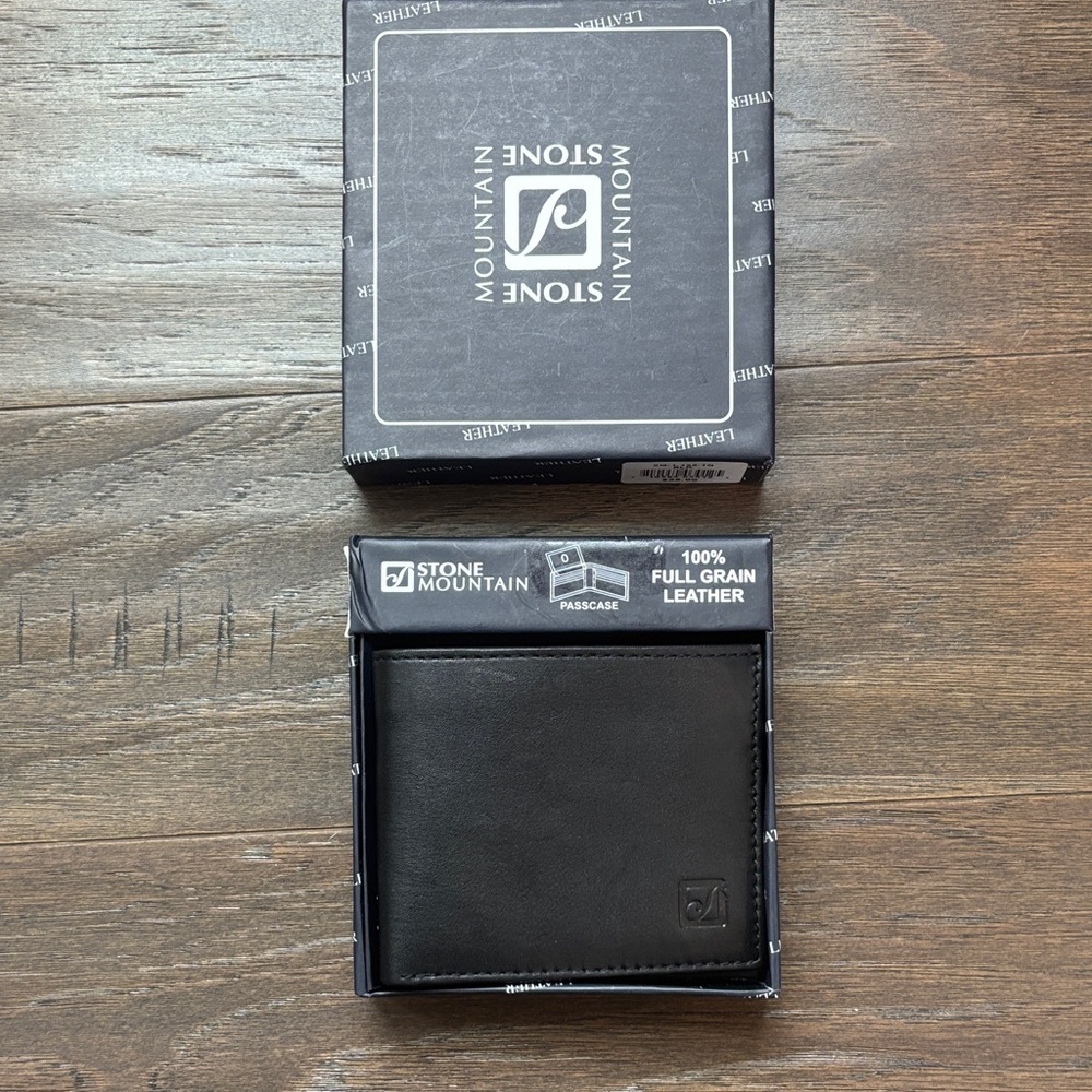 Stone Mountain Genuine Leather pass case,RFID protection,12 Card,2 bill slot,ID